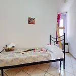 بيت ضيافة In The Center By Local Domus