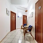 بيت ضيافة In The Center By Local Domus 3*