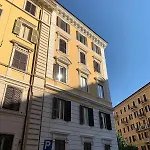 In The Center By Local Domus