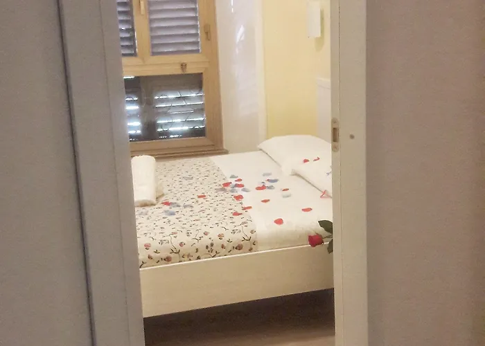 In The Center By Local Domus Řím