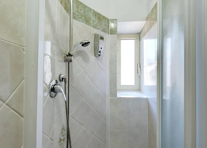 In The Center By Local Domus